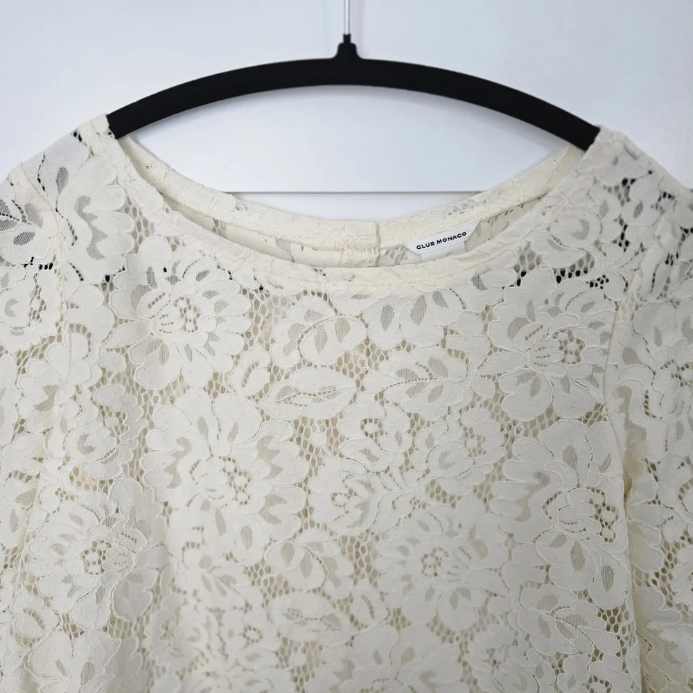Club Monaco Cream Lace Top With Unfinished Scalloped Edges 3/4 Sleeeve Size XS